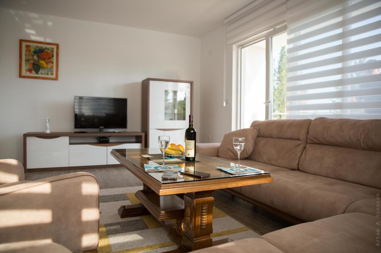 Apartments Sunny Hill Тиват Экстерьер фото