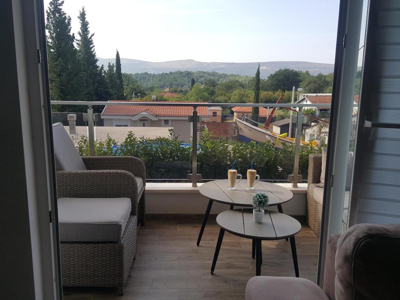 Apartments Sunny Hill Тиват Экстерьер фото